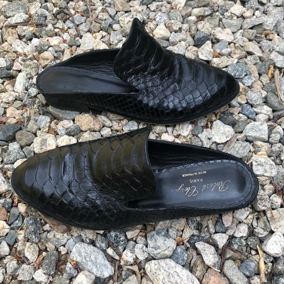 Robert Clergerie Alligator Skin Closed Toe Mule - Picture 2 of 10